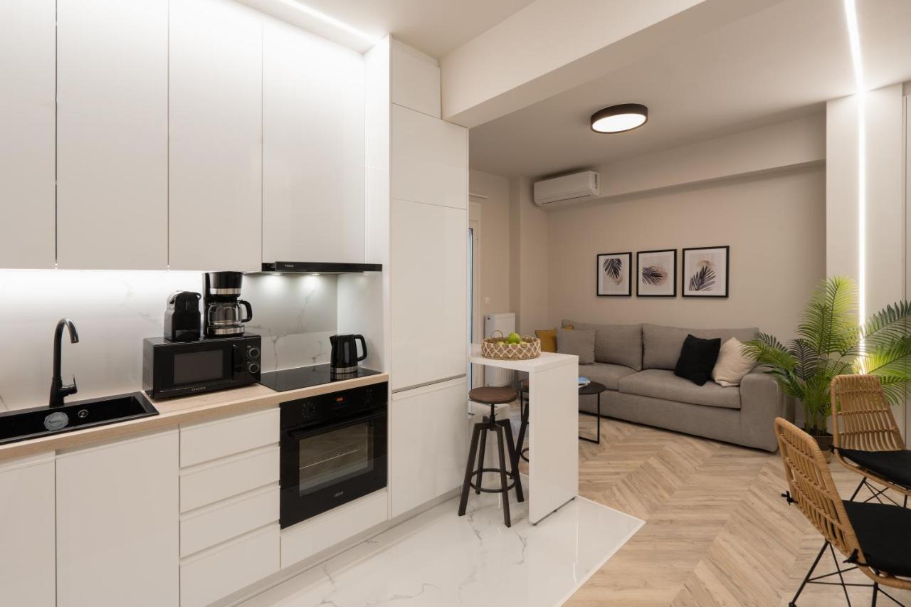 Charming Two Bedrooms Apartment Walk To Acropolis 아테네 외부 사진