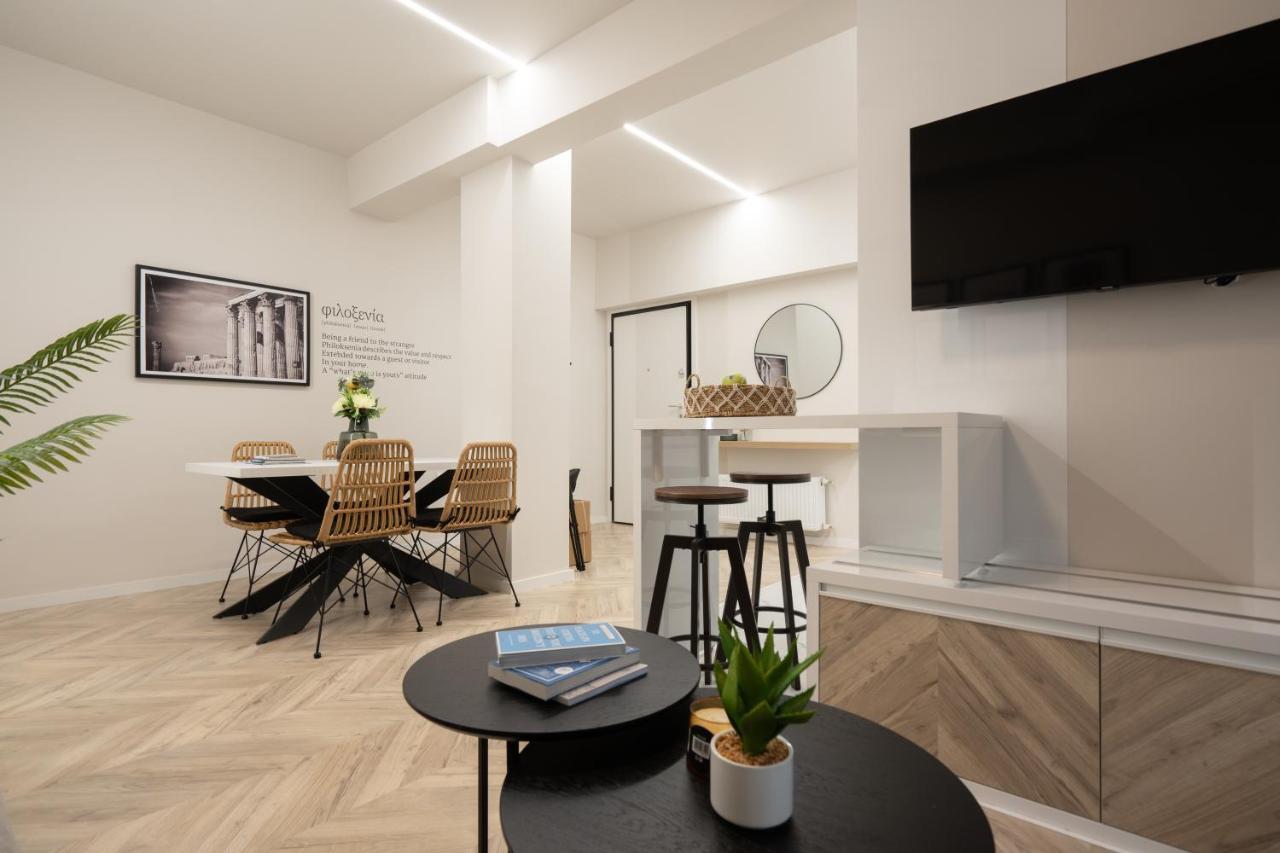 Charming Two Bedrooms Apartment Walk To Acropolis 아테네 외부 사진
