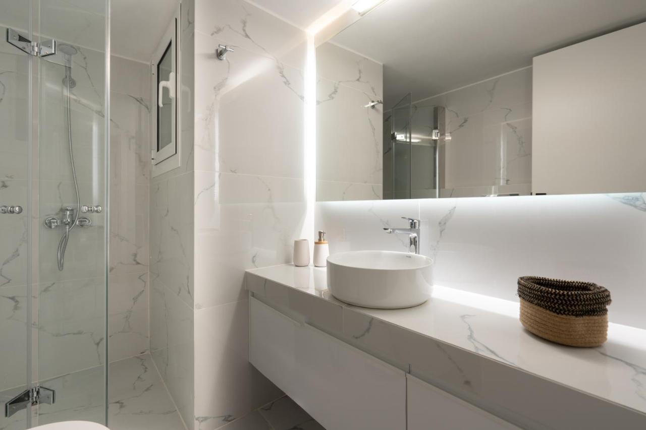 Charming Two Bedrooms Apartment Walk To Acropolis 아테네 외부 사진