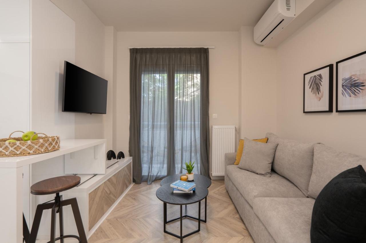 Charming Two Bedrooms Apartment Walk To Acropolis 아테네 외부 사진